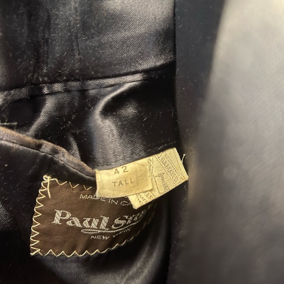 Thick and Warm Paul Stewart Coat. Beautiful Navy Blue Color. UNBELIEVABLE Find! - Picture 10 of 10